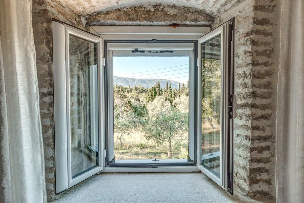 Ktima Loumoumba, Private Villa Guviá Kültér fotó